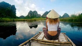 Van Long - Kenh Ga Solo Traveler